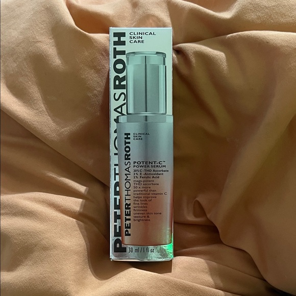 Peter Thomas Roth Other - Peter Thomas Roth Potent-C Serum-